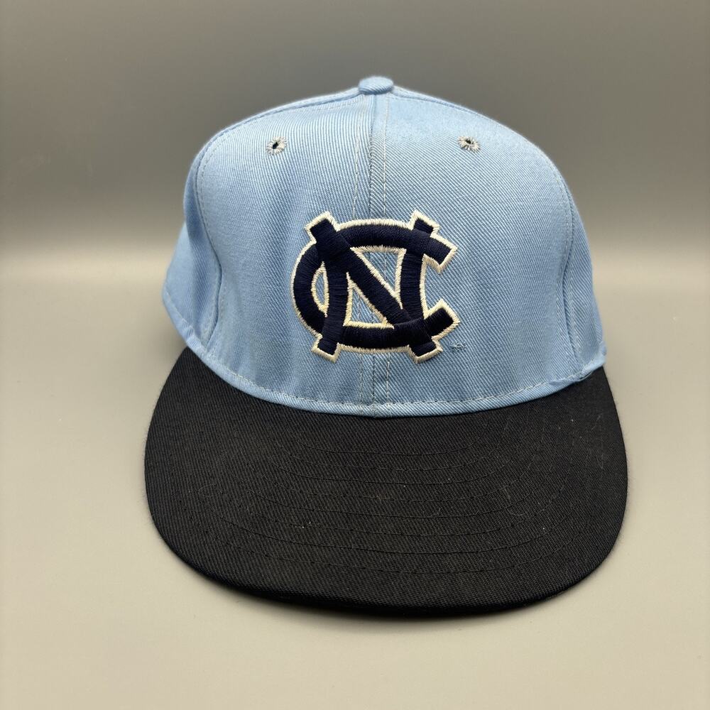 Pro Line Vintage UNC Carolina Tar Heels Interlocking Logo Fitted Hat 7 1/4